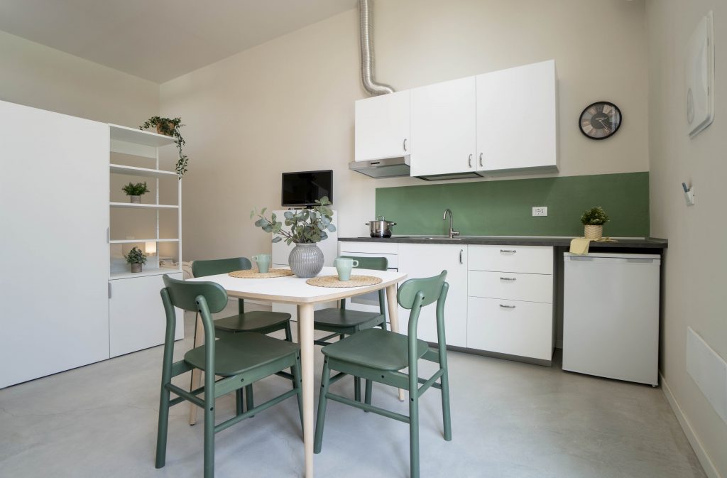 la-casa-del-falegname-monolocale-rovere